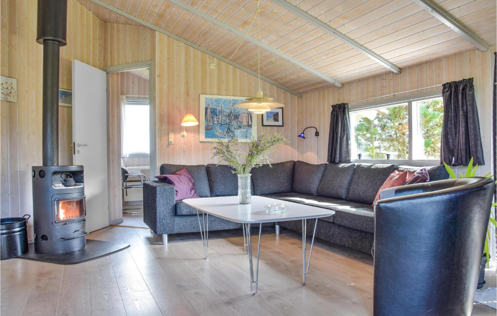 3 Bedroom Awesome Home In ヴィデ・サンデ エクステリア 写真